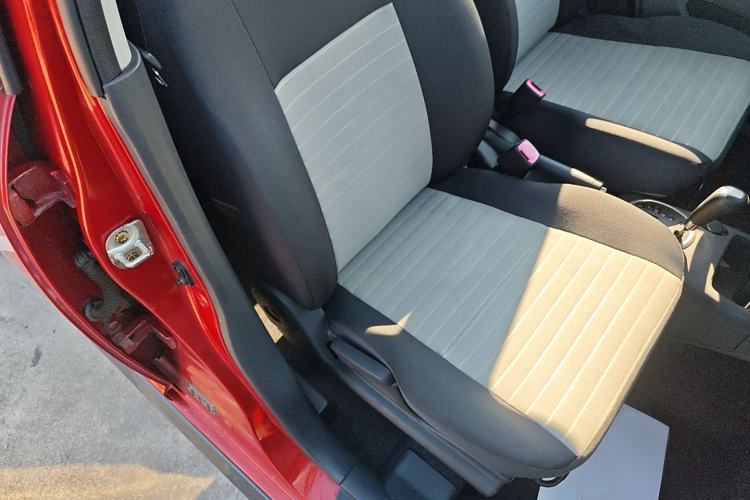 Used Suzuki Swift 2014 1.5L Automatic Fashion Edition Right Front Seat
