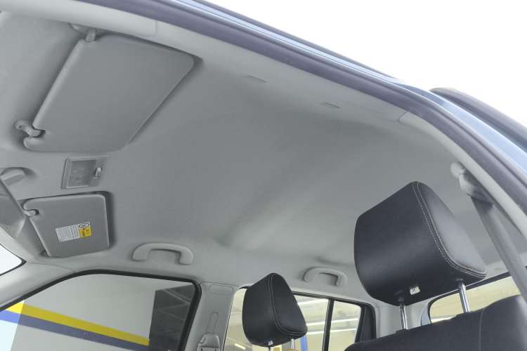 Used Suzuki Swift 2016 1.5L Automatic Fashionable Coolplay Edition Headliner