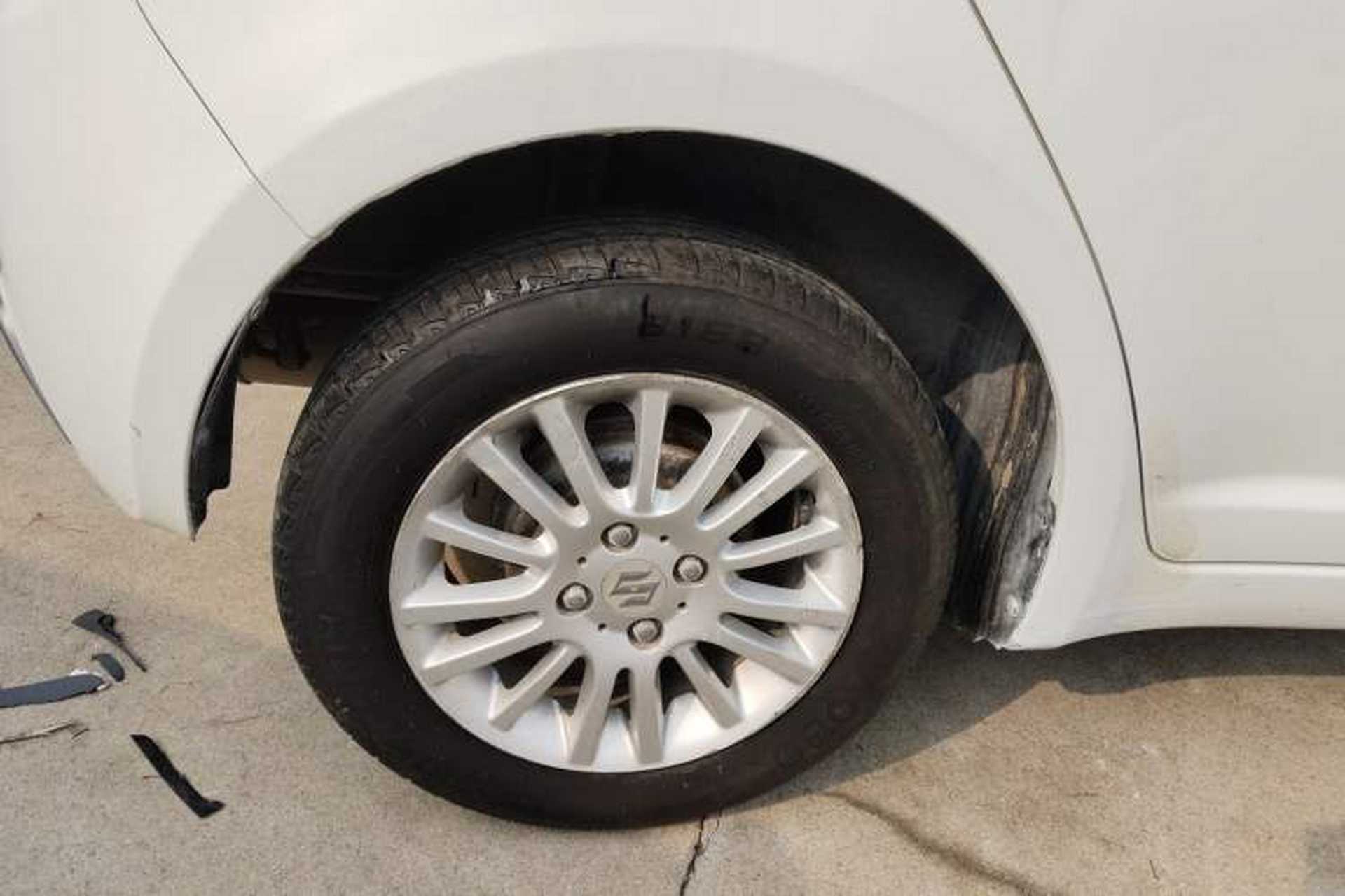 Used Suzuki Swift 2014 1.3L Manual Standard Edition Right Rear Wheel Hub