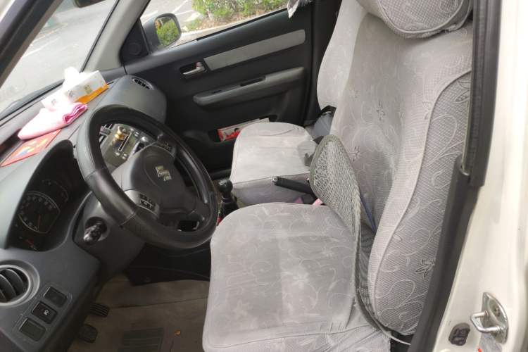 Used Suzuki Swift 2005 1.3L Manual Luxury Model Left Front Seat