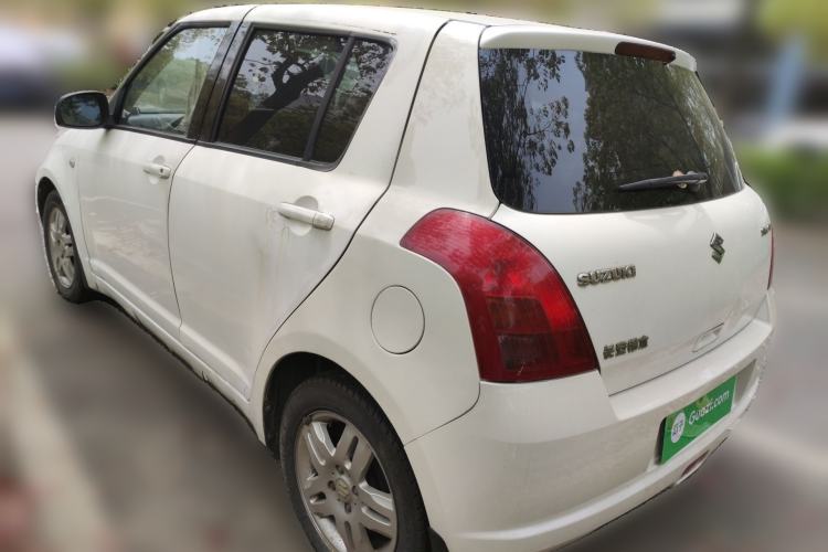 Used Suzuki Swift 2005 1.3L Manual Luxury Model Rear Left 45 Deg
