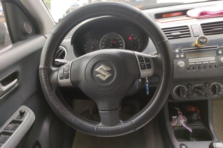 Used Suzuki Swift 2005 1.3L Manual Luxury Model Steering Wheel