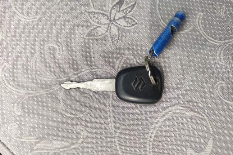 Used Suzuki Swift 2005 1.3L Manual Luxury Model Vehicle Key