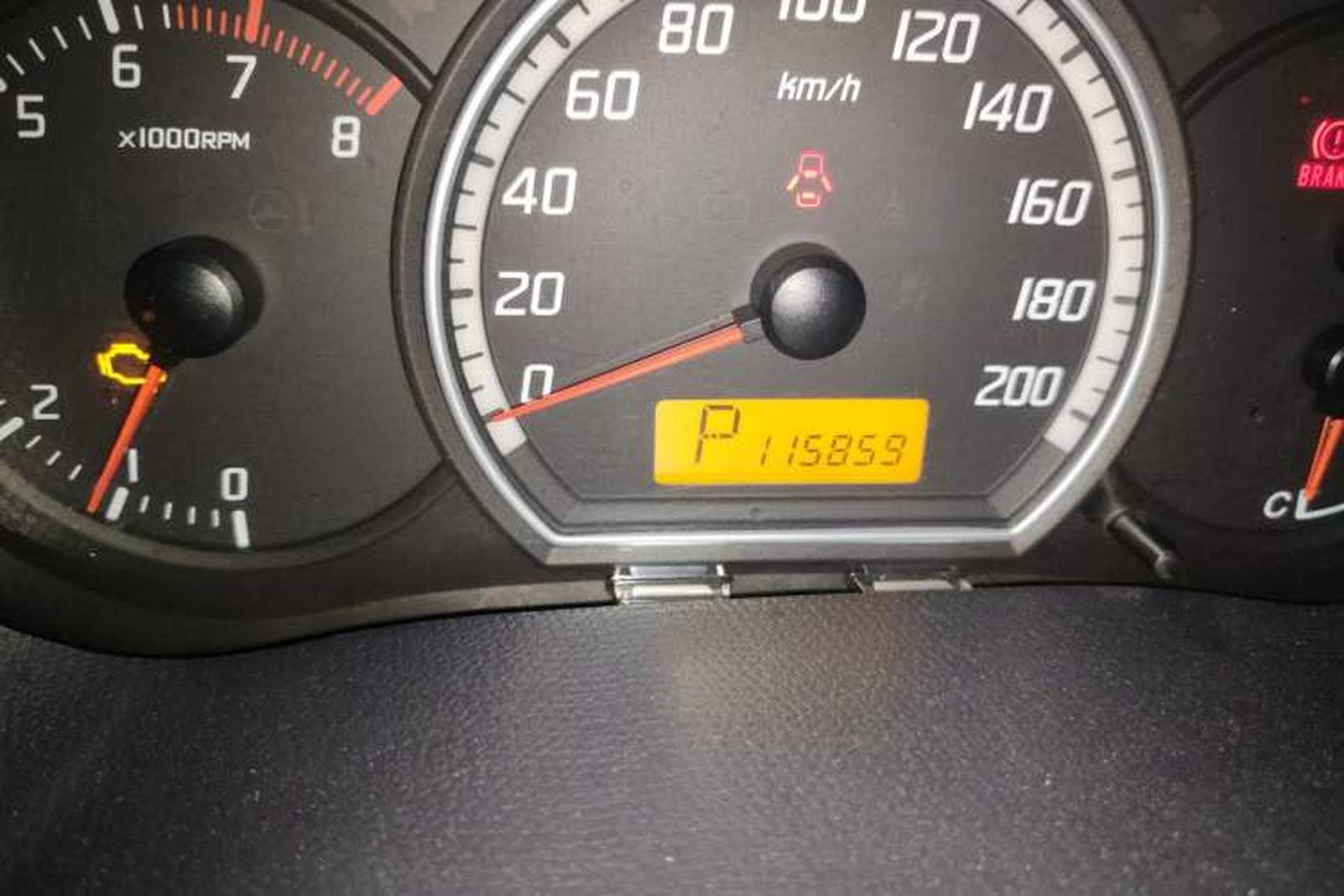 Used Suzuki Swift 2007 1.5L Manual Xuanrui Edition Odometer Close Up
