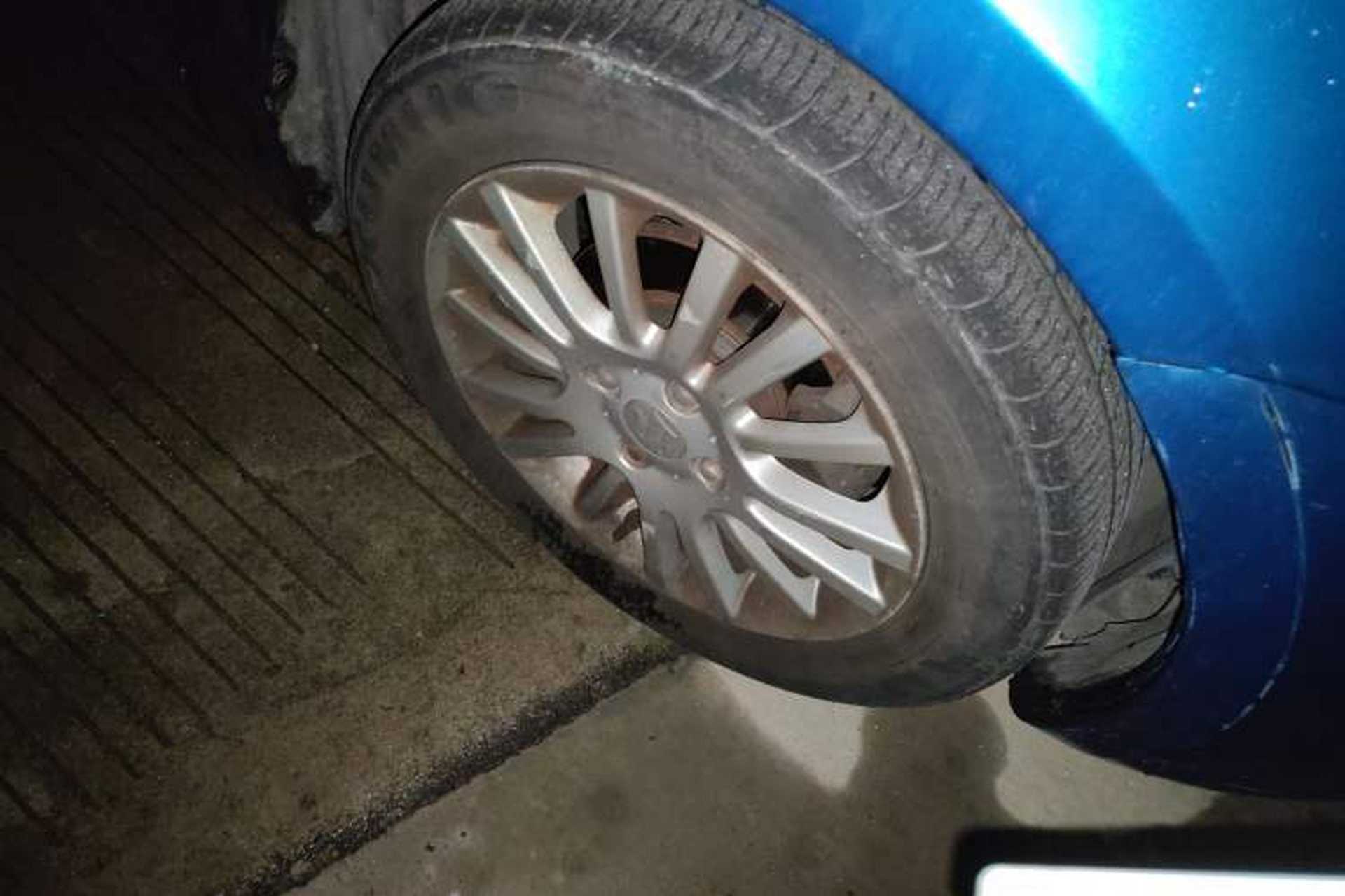 Used Suzuki Swift 2007 1.5L Manual Xuanrui Edition Right Front Wheel Hub