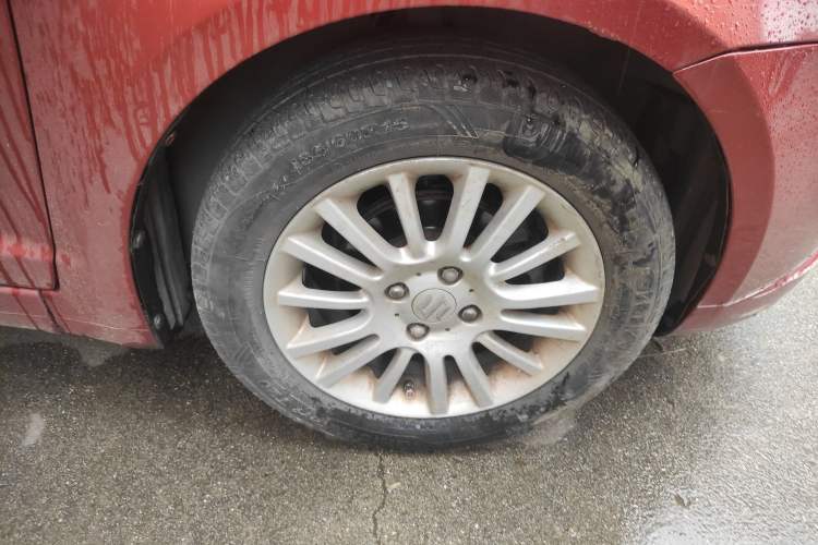 Used Suzuki Swift 2007 1.5L Automatic Xuanrui Edition Right Front Wheel Hub