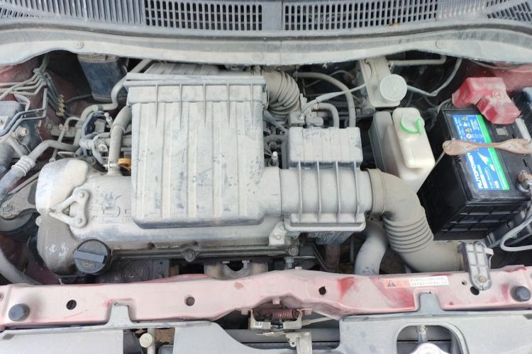Used Suzuki Swift 2008 1.5L Manual - Ultra-Stylish Xuanrui Model Engine Bay