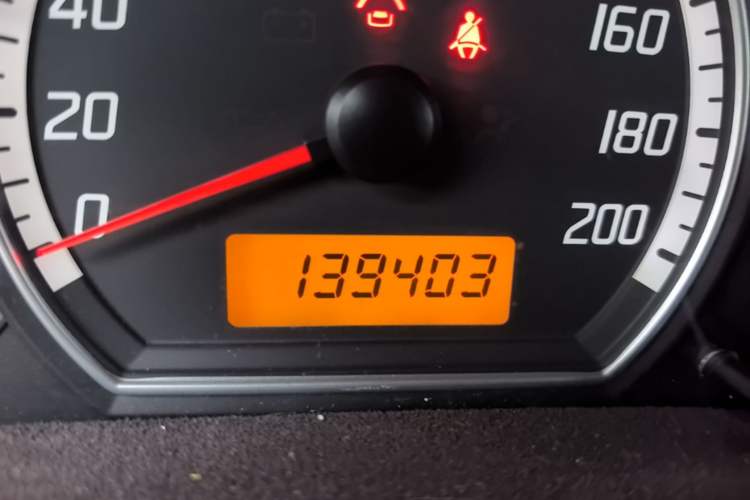 Used Suzuki Swift 2008 JingLe 1.5L Manual Xuanrui Edition Odometer Close Up