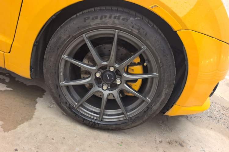 Used Suzuki Swift 2008 JingLe 1.5L Manual Xuanrui Edition Right Front Wheel Hub