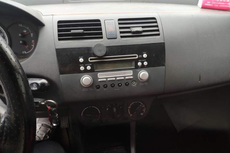 Used Suzuki Swift 2008 1.5L Manual - Ultra-Stylish Xuanrui Model Audio And AC Panel