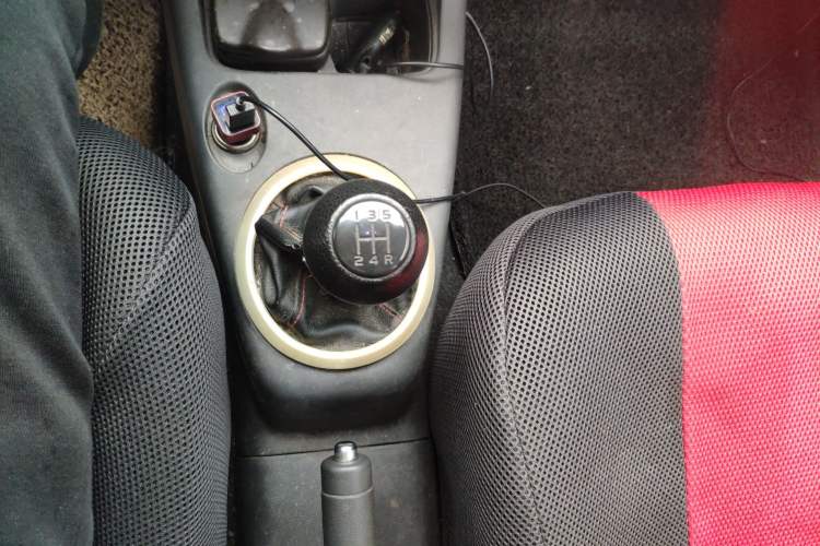 Used Suzuki Swift 2008 1.5L Manual - Ultra-Stylish Xuanrui Model Gear Lever