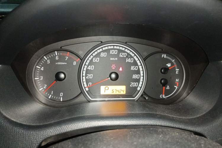 Used Suzuki Swift 2008 1.5L Automatic – Ultra-Stylish Xuanrui Edition Instrument Cluster