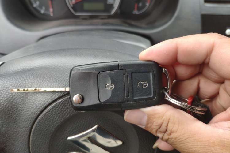 Used Suzuki Swift 2008 1.5L Manual - Ultra-Stylish Xuanrui Model Vehicle Key