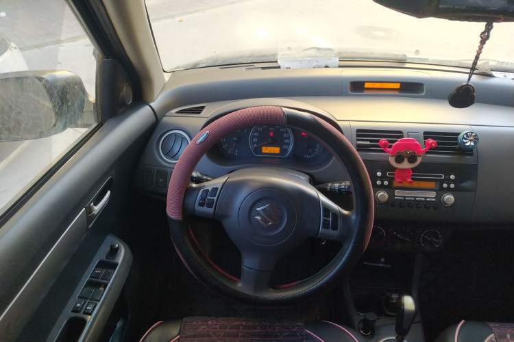 Used Suzuki Swift 2009 1.5L Automatic Alice Steering Wheel