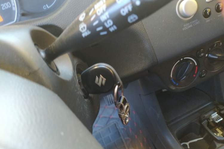 Used Suzuki Swift 2009 1.5L Automatic Alice Vehicle Key