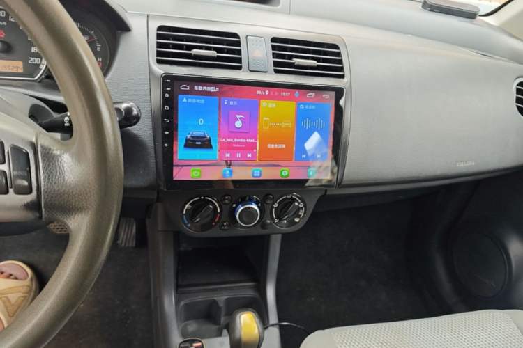 Used Suzuki Swift 2009 1.3L Automatic Value Edition Audio And AC Panel