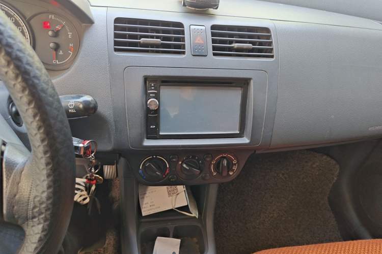 Used Suzuki Swift 2009 1.3L Manual Value Edition Audio And AC Panel