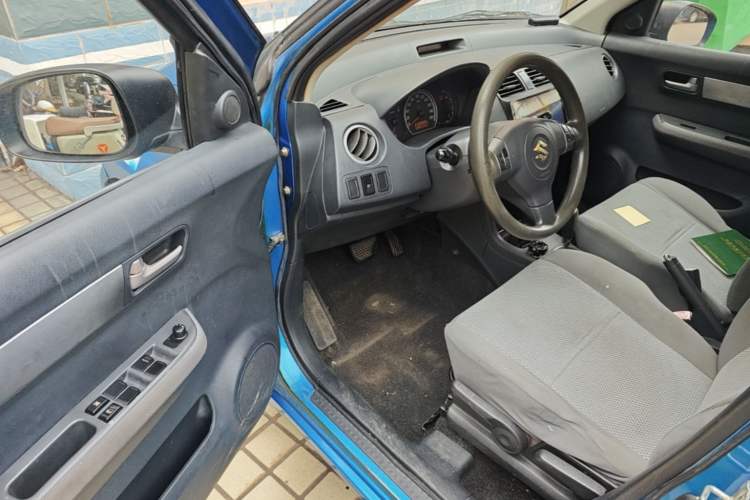 Used Suzuki Swift 2009 1.3L Automatic Value Edition Driver Seat