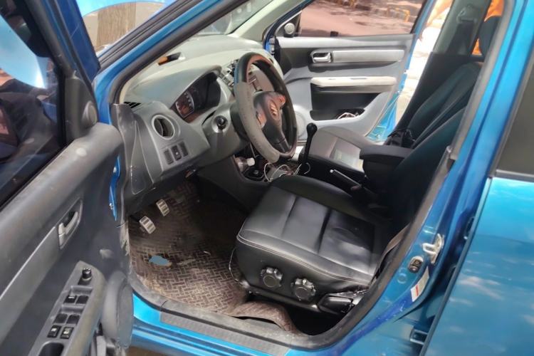 Used Suzuki Swift 2009 1.5L Manual MoKe Edition Driver Seat