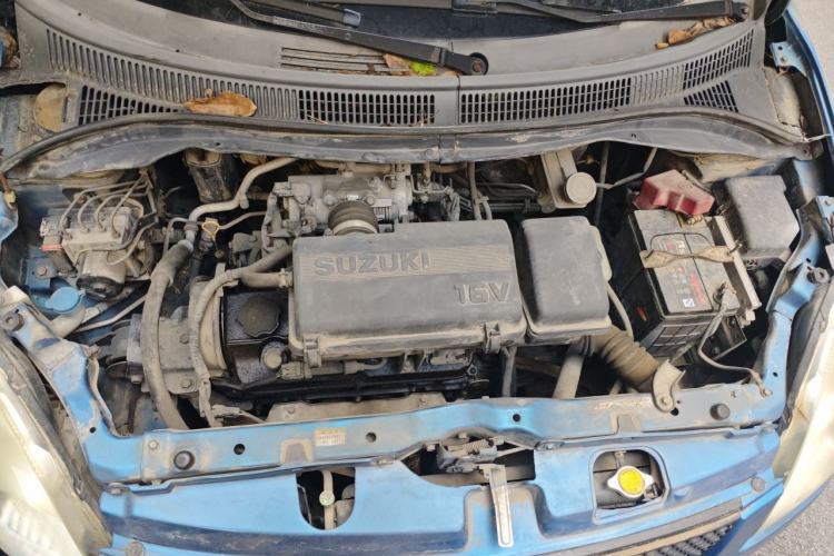 Used Suzuki Swift 2009 1.3L Manual Value Edition Engine Bay