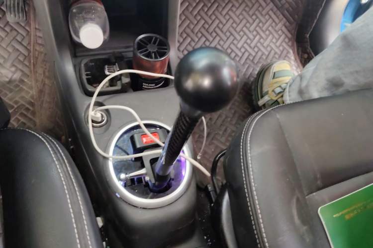 Used Suzuki Swift 2009 1.5L Manual MoKe Edition Gear Lever