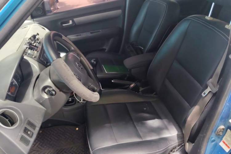 Used Suzuki Swift 2009 1.5L Manual MoKe Edition Left Front Seat