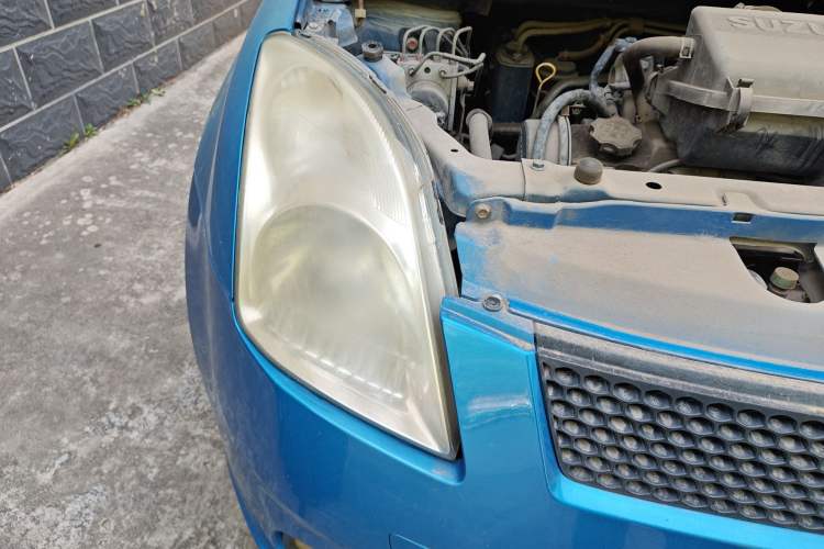 Used Suzuki Swift 2009 1.3L Manual Value Edition Right Front Headlight