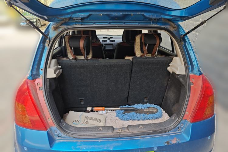 Used Suzuki Swift 2009 1.3L Manual Value Edition Trunk