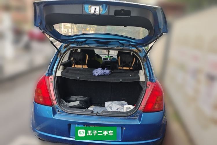 Used Suzuki Swift 2009 1.3L Manual Value Edition Trunk