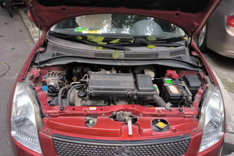 Used Suzuki Swift 2009 1.3L Manual Value Edition Engine Bay