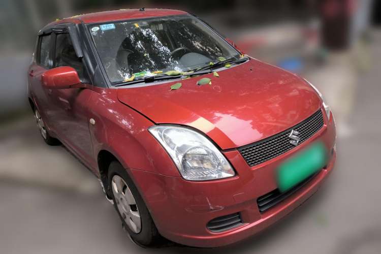 Used Suzuki Swift 2009 1.3L Manual Value Edition Front Right 45 Deg