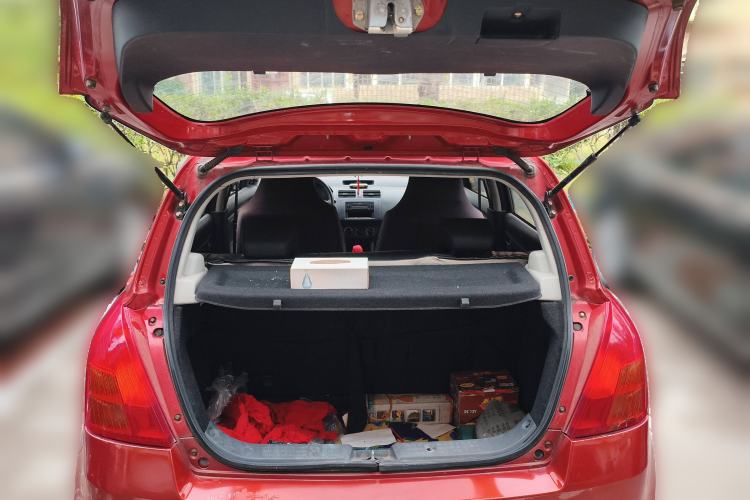 Used Suzuki Swift 2009 1.3L Automatic Value Edition Trunk