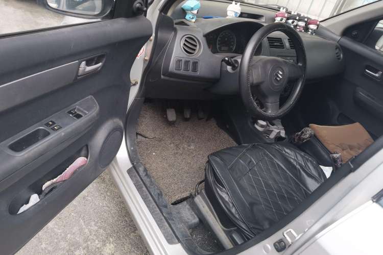 Used Suzuki Swift 2009 1.3L Manual Value Edition Driver Seat