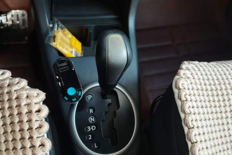 Used Suzuki Swift 2009 1.3L Automatic Value Edition Gear Lever