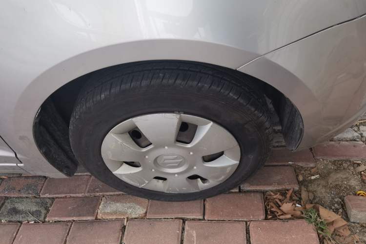 Used Suzuki Swift 2009 1.3L Manual Value Edition Right Front Wheel Hub