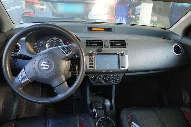 Used Suzuki Swift 2010 1.5L Automatic Champion Limited Edition Center Console