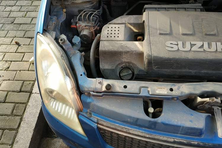 Used Suzuki Swift 2010 1.5L Automatic Champion Limited Edition Engine Bay Right