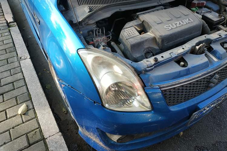 Used Suzuki Swift 2010 1.5L Automatic Champion Limited Edition Right Front Headlight