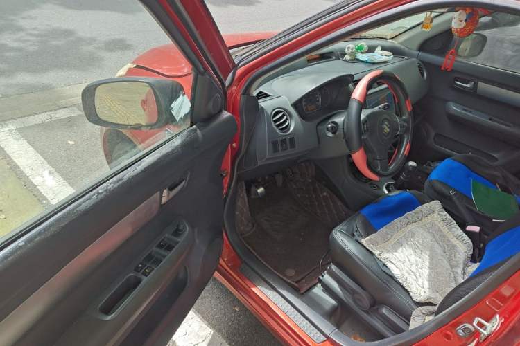 Used Suzuki Swift 2010 1.5L Manual Champion Limited Edition Driver Seat