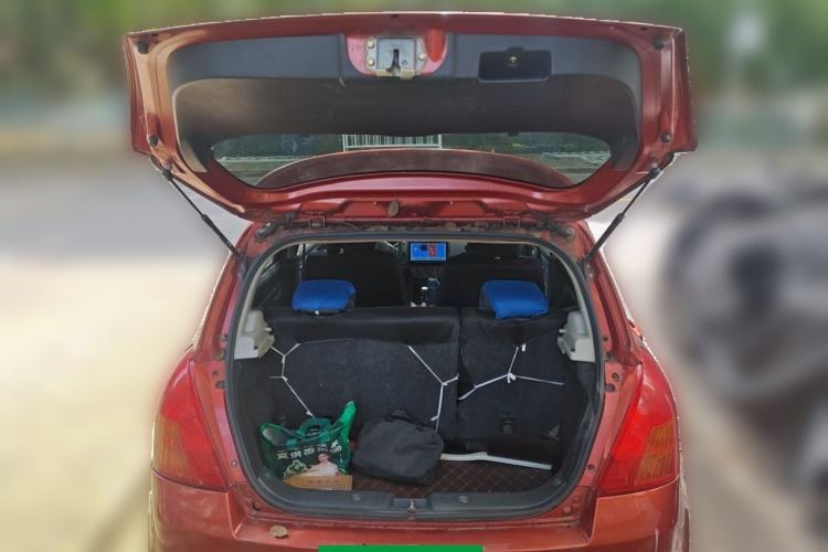 Used Suzuki Swift 2010 1.5L Manual Champion Limited Edition Trunk