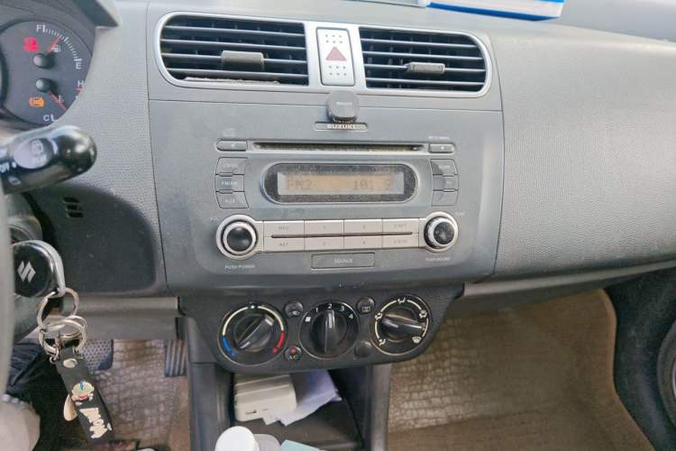 Used Suzuki Swift 2011 1.5L Manual Sport Edition Audio And AC Panel