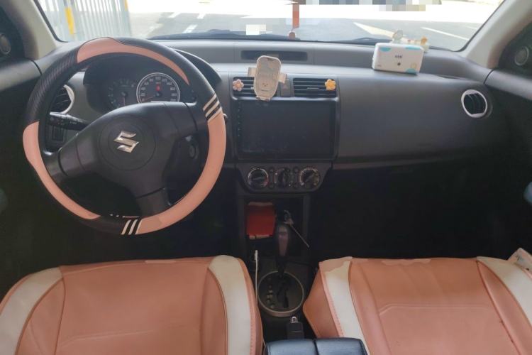 Used Suzuki Swift 2011 1.5L Automatic Fashion Edition Center Console