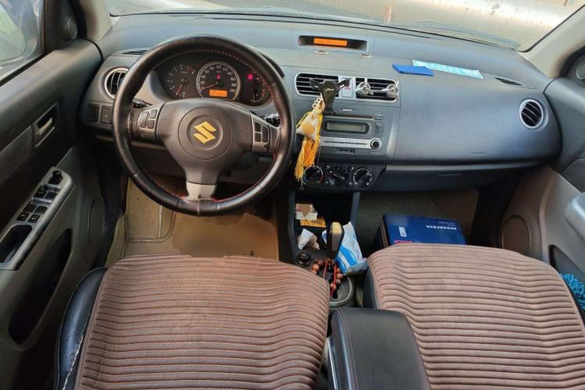 Used Suzuki Swift 2011 1.5L Automatic Sport Edition Center Console