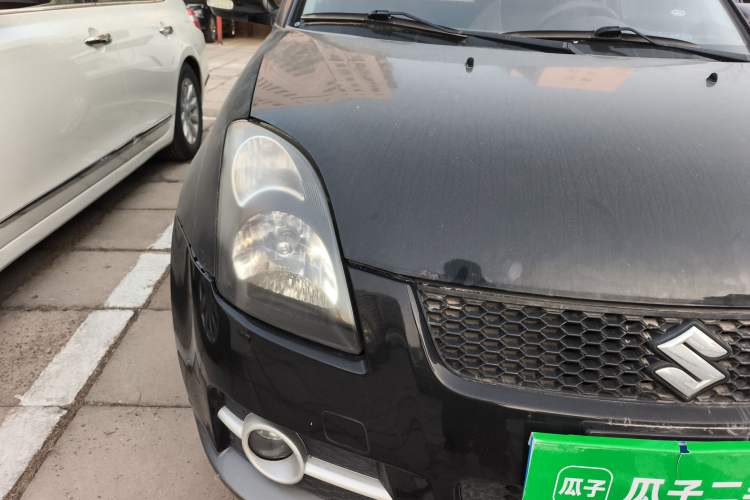 Used Suzuki Swift 2011 1.5L Automatic Sport Edition Exterior 6