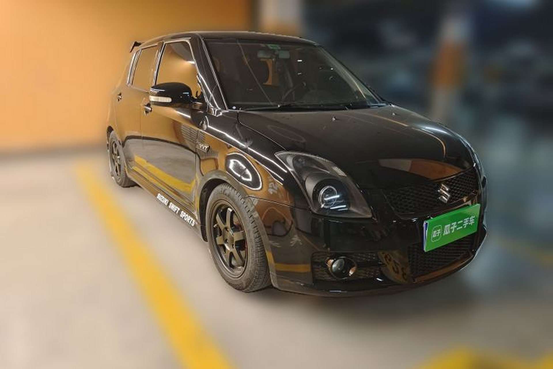 Used Suzuki Swift 2011 1.5L Manual Fashion Edition Front Right 45 Deg