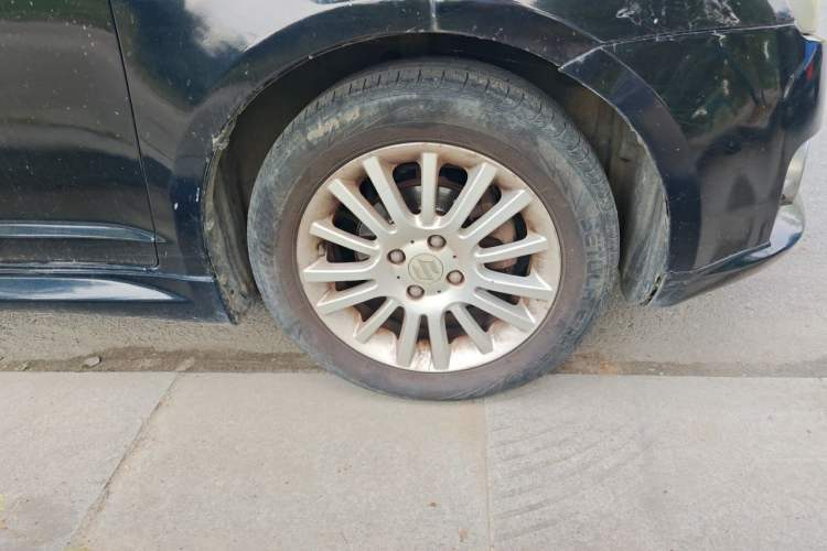 Used Suzuki Swift 2011 1.5L Manual Sport Edition Right Front Wheel Hub