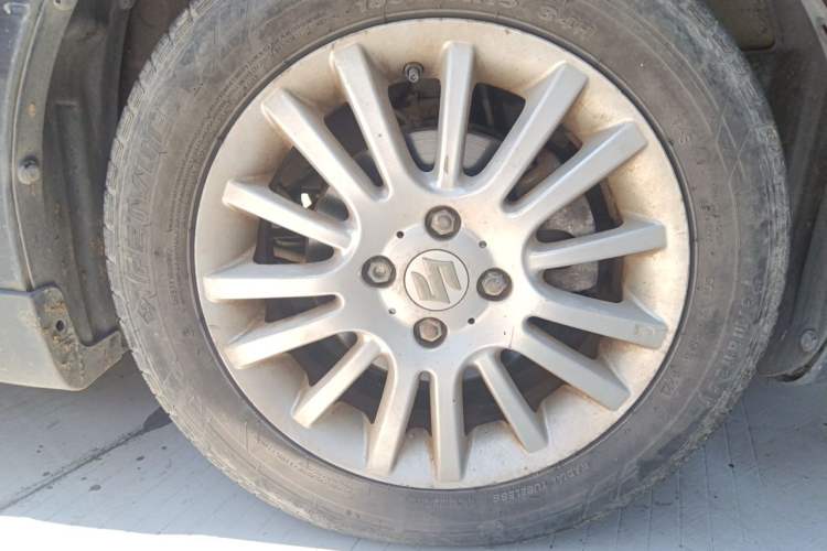 Used Suzuki Swift 2011 1.5L Manual Fashion Edition Right Front Wheel Hub