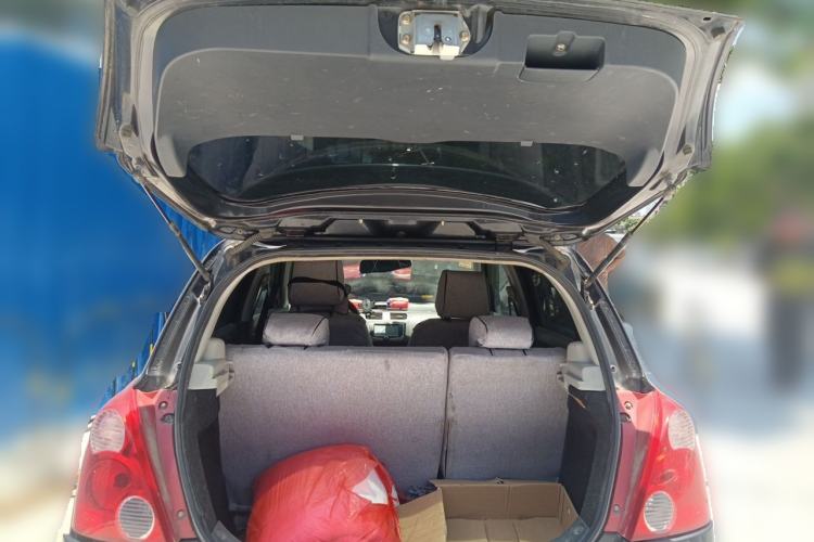 Used Suzuki Swift 2011 1.5L Manual Fashion Edition Trunk