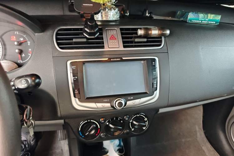 Used Suzuki Swift 2011 1.5L Automatic Sport Audiovisual Edition Audio And AC Panel