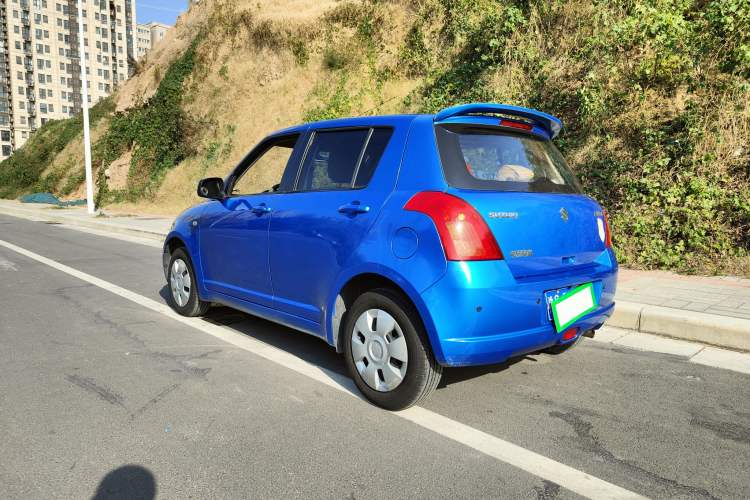 Used Suzuki Swift 2011 1.3L Manual Value Edition Exterior 5